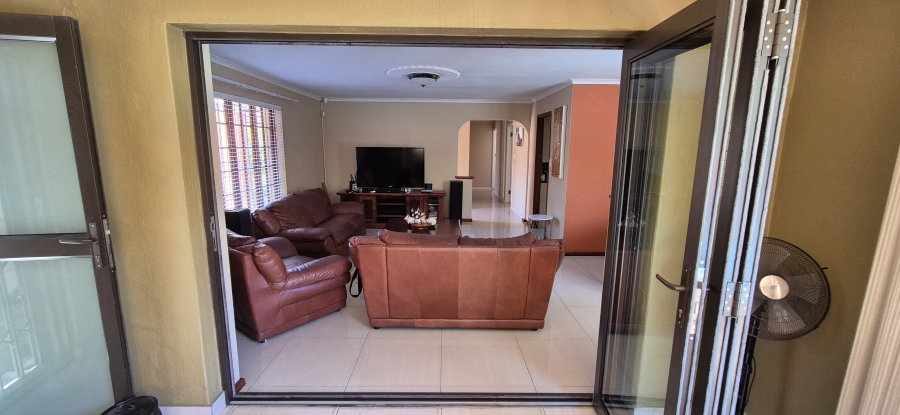 3 Bedroom Property for Sale in Table View Western Cape